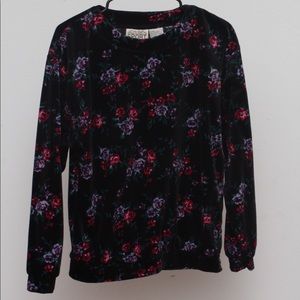 Soft velvet/courd floral pullover